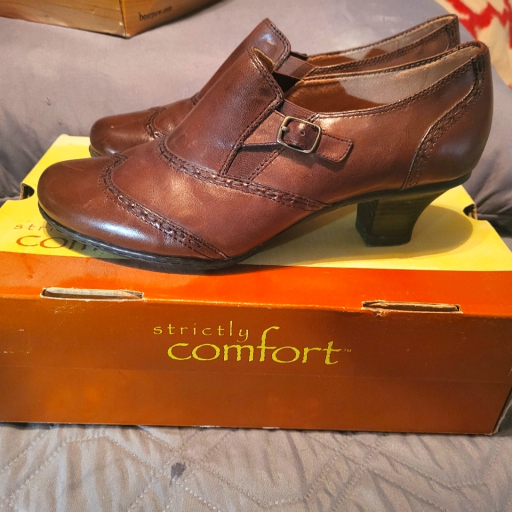 Strictly Comfort Heeled Boots Brown Size 8